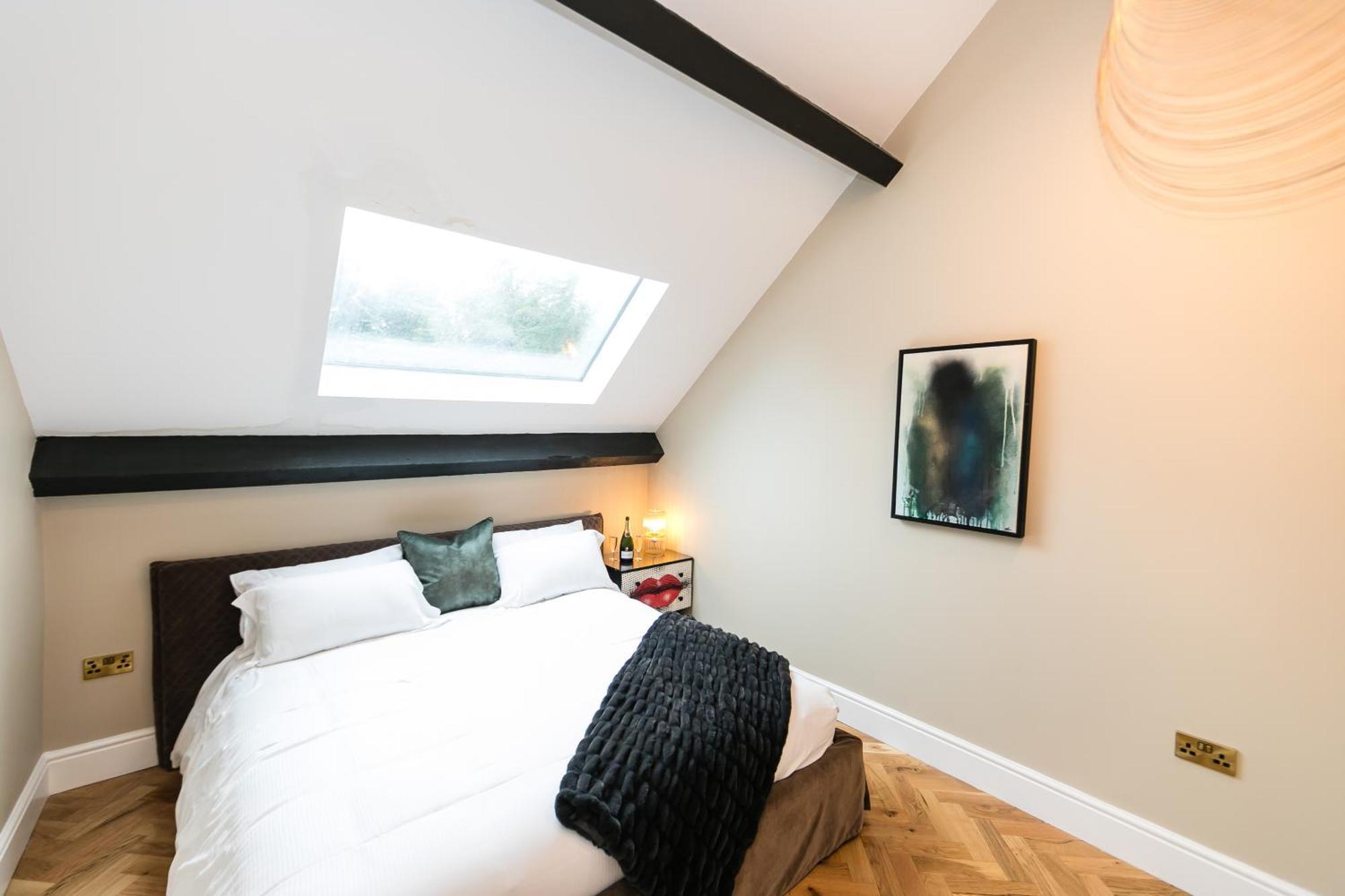 Hillthorpe Manor By Maison Parfaite - Large Country House With Hot Tub 폰트프랙트 외부 사진