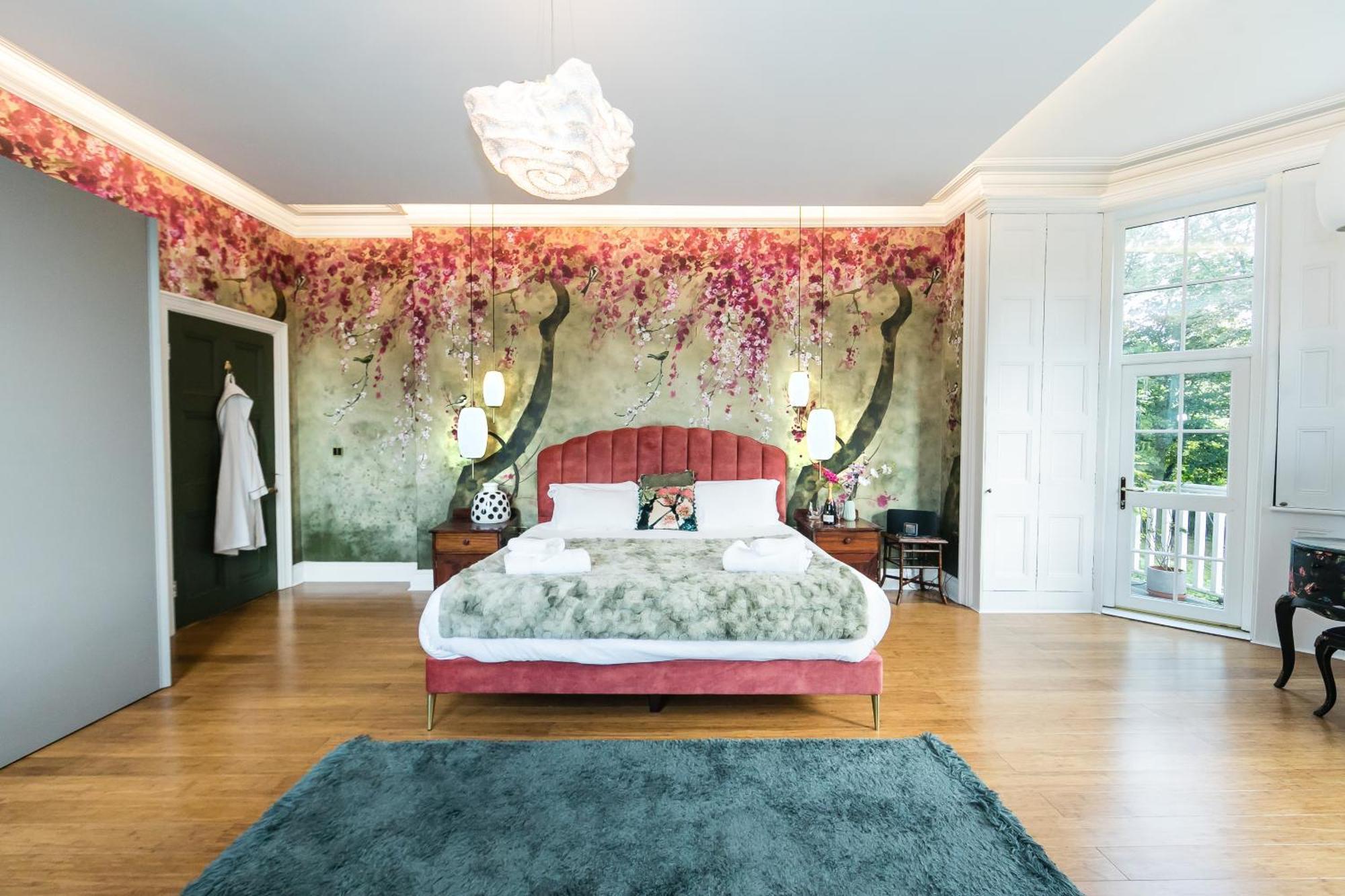 Hillthorpe Manor By Maison Parfaite - Large Country House With Hot Tub 폰트프랙트 외부 사진