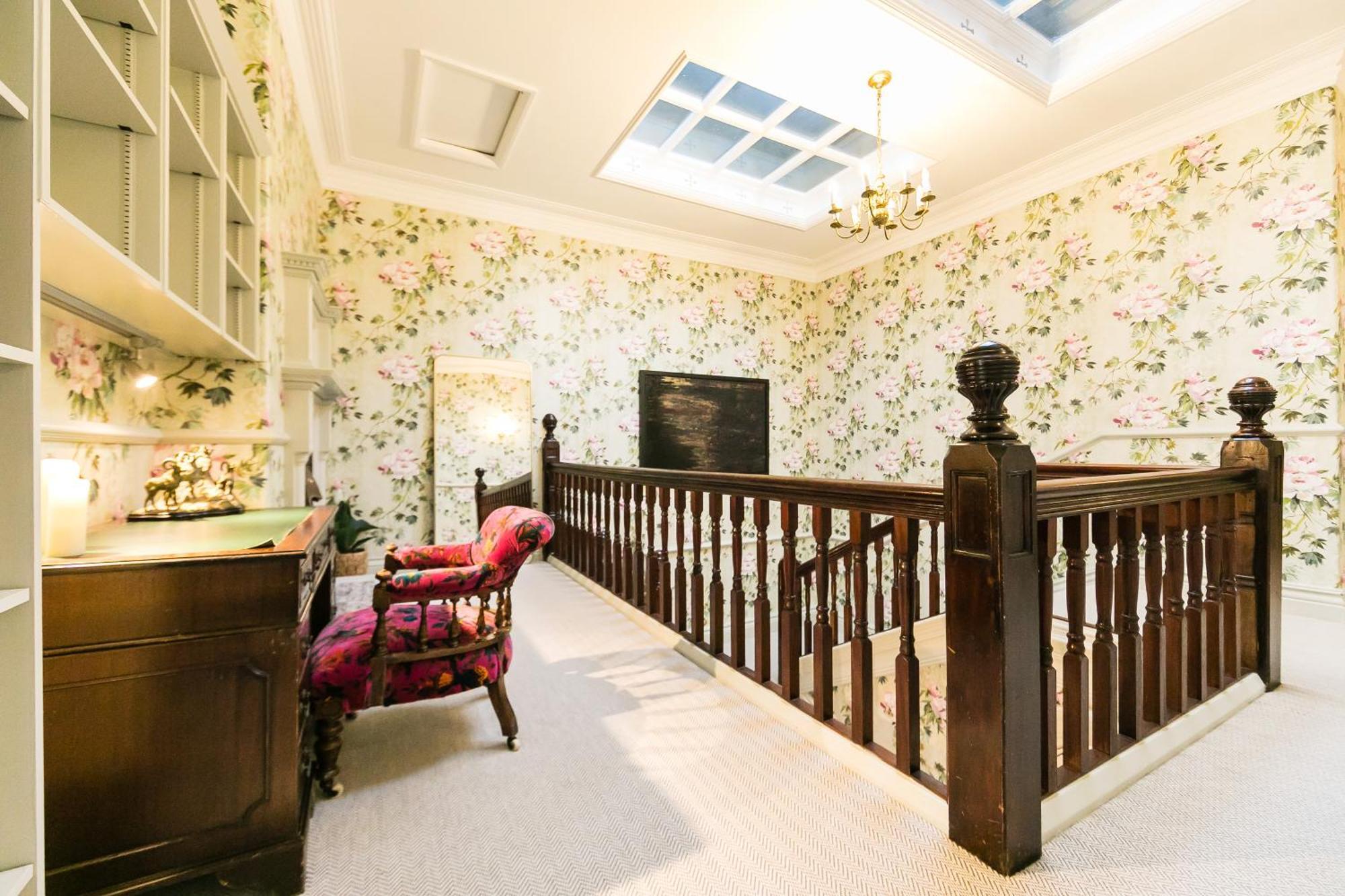 Hillthorpe Manor By Maison Parfaite - Large Country House With Hot Tub 폰트프랙트 외부 사진